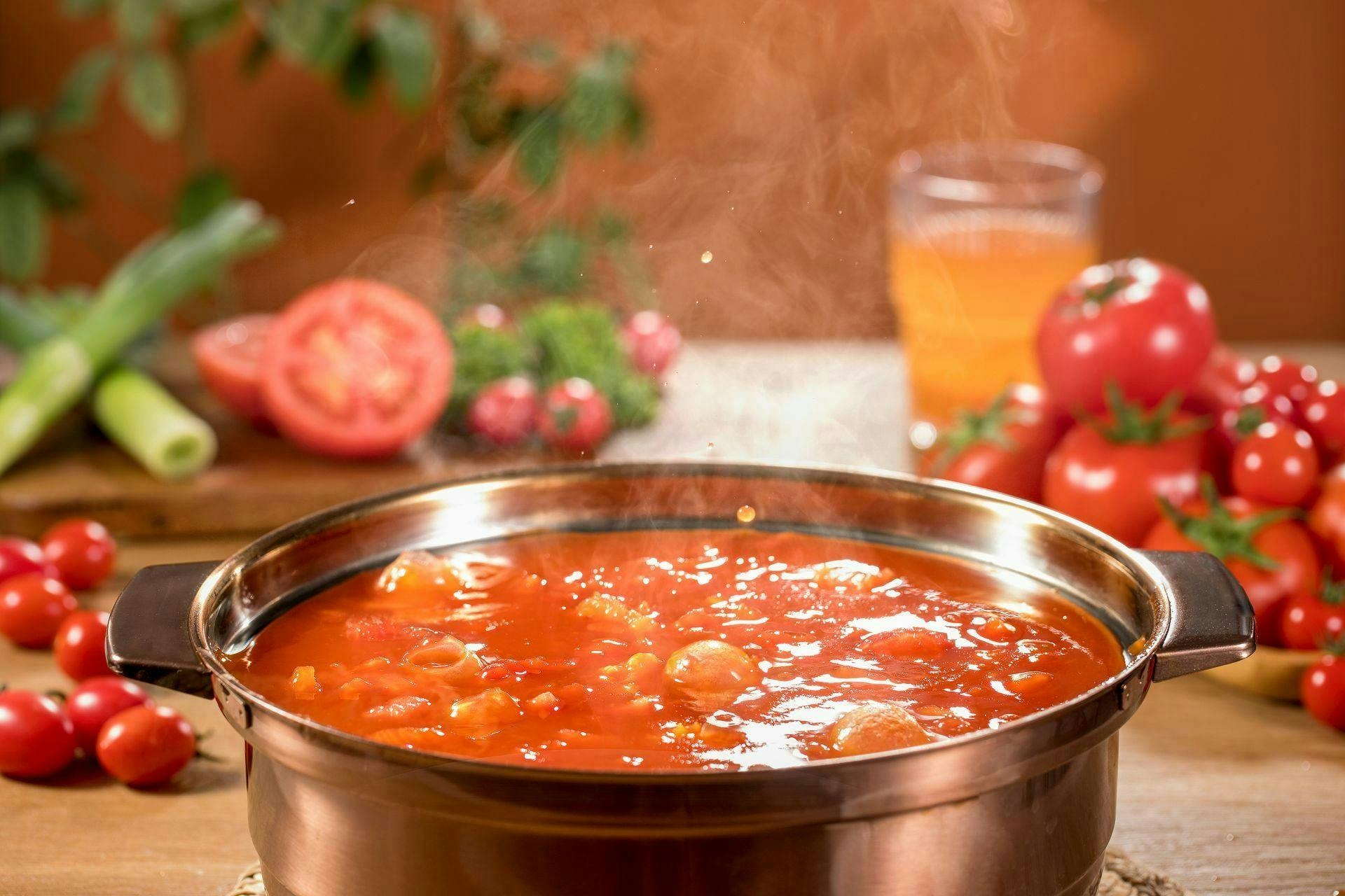 イトウサトミ　ポット Xiaoyanzi Tomato Hotpot | Book Now! - inline online bookings