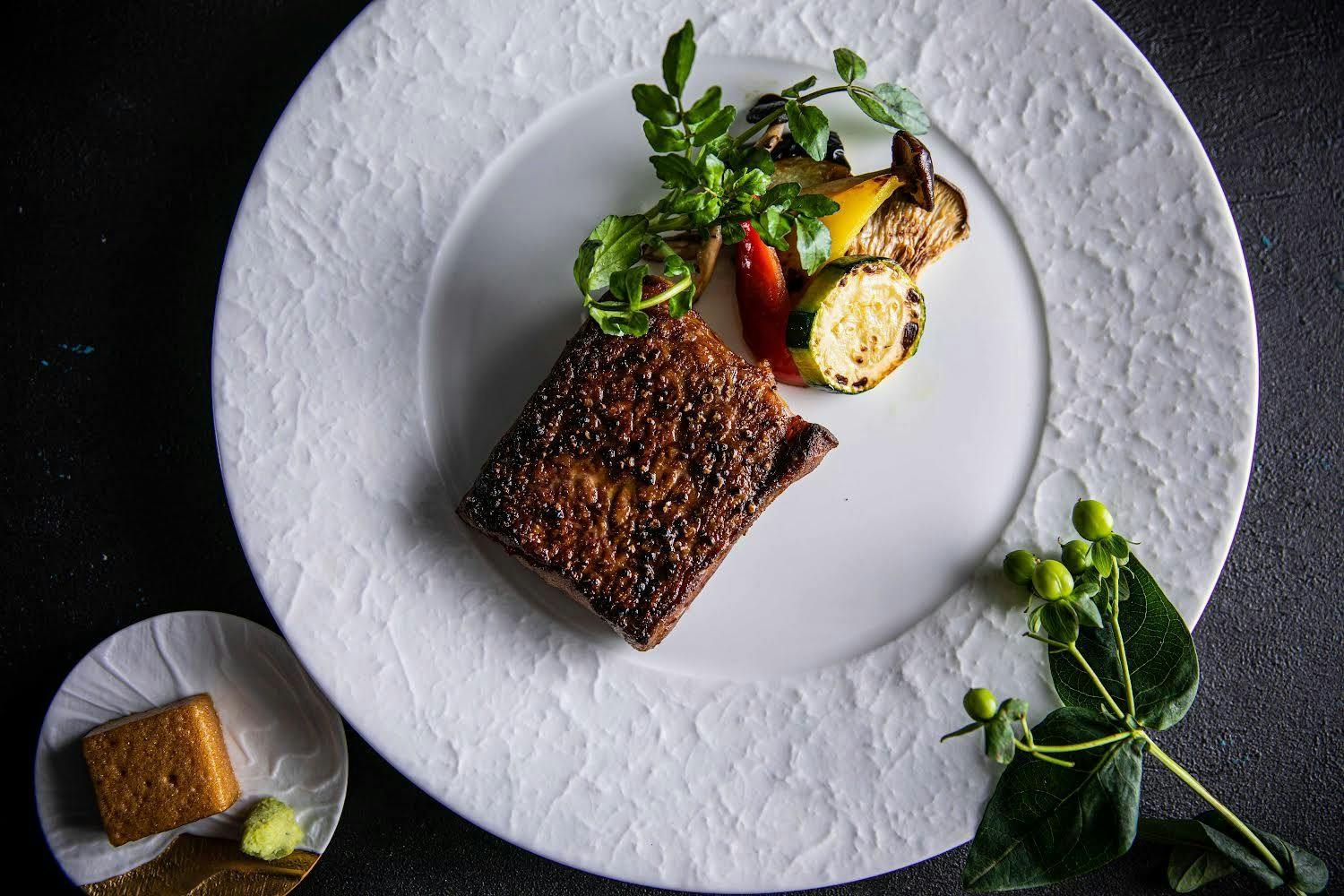 神戸牛 KobeBeef511 | Book Now! - inline online bookings