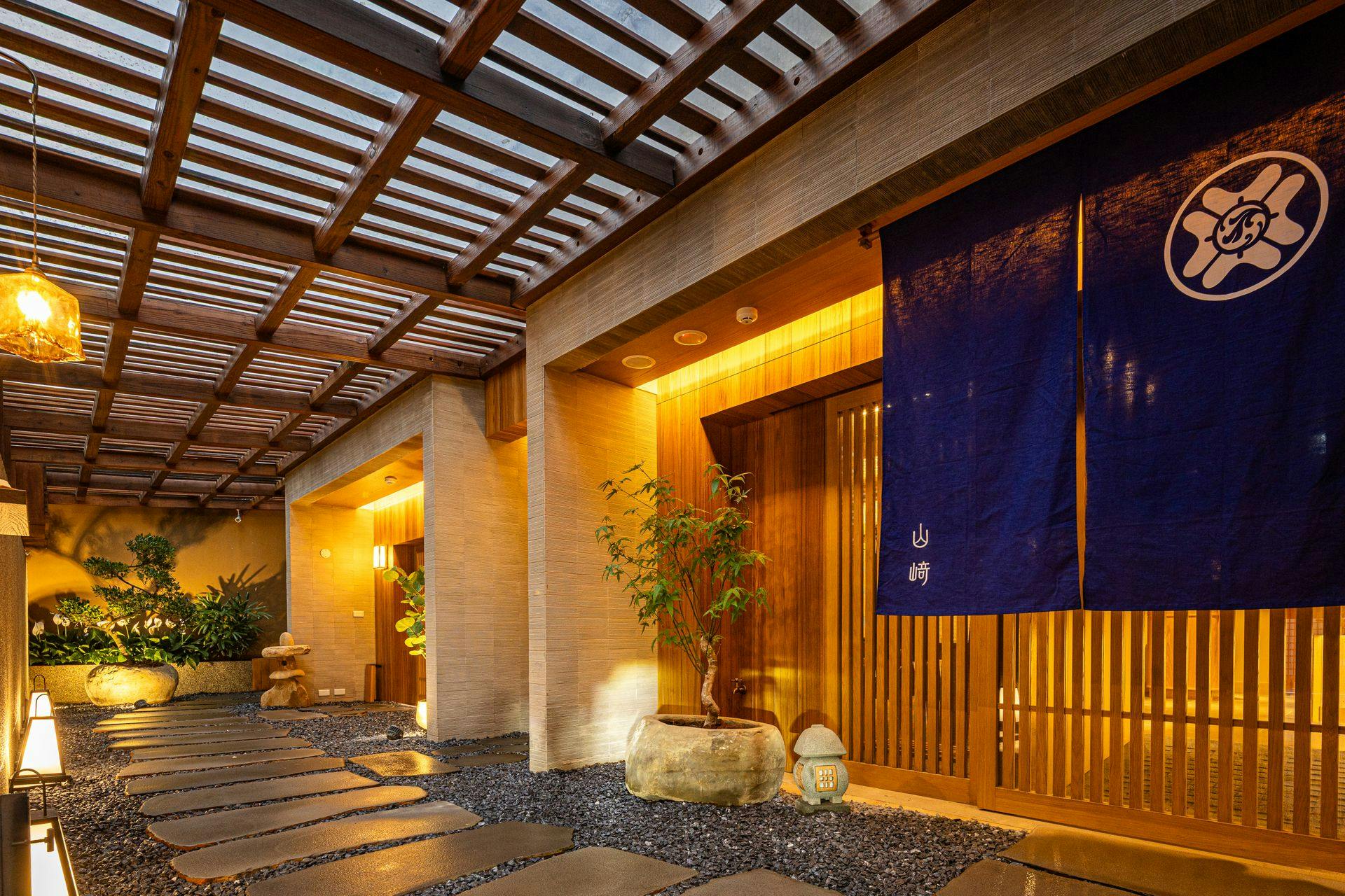 山崎